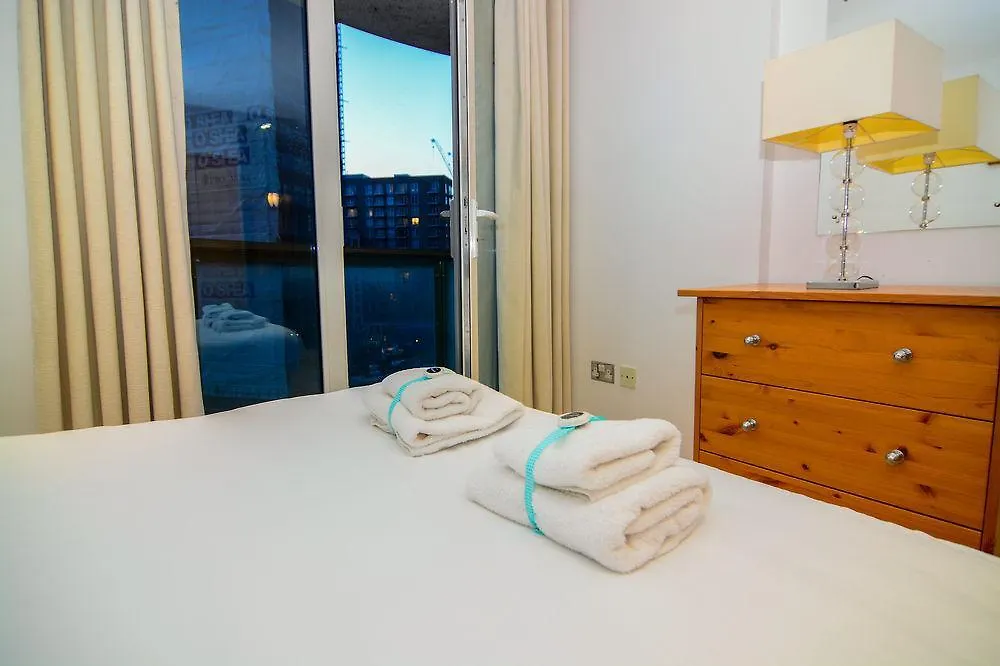 Apartment Wharf City Tower London