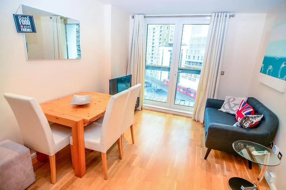 Apartment Wharf City Tower London 0*,